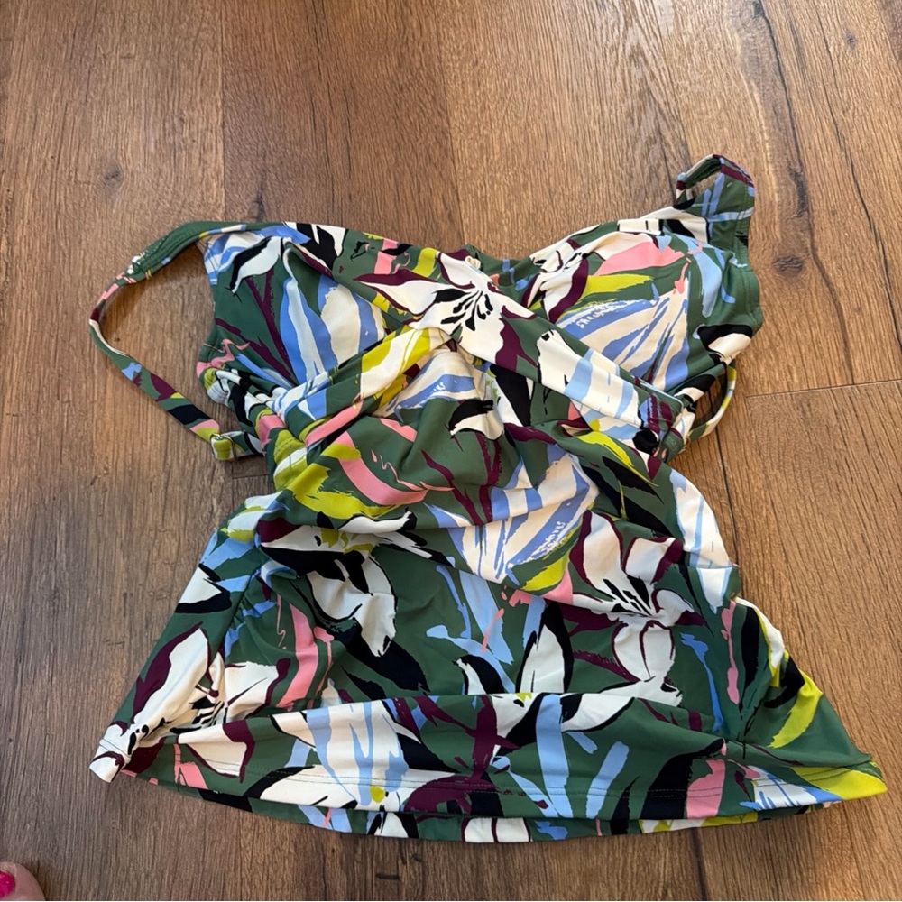 Catalina Green Floral Twist-Front Camisole